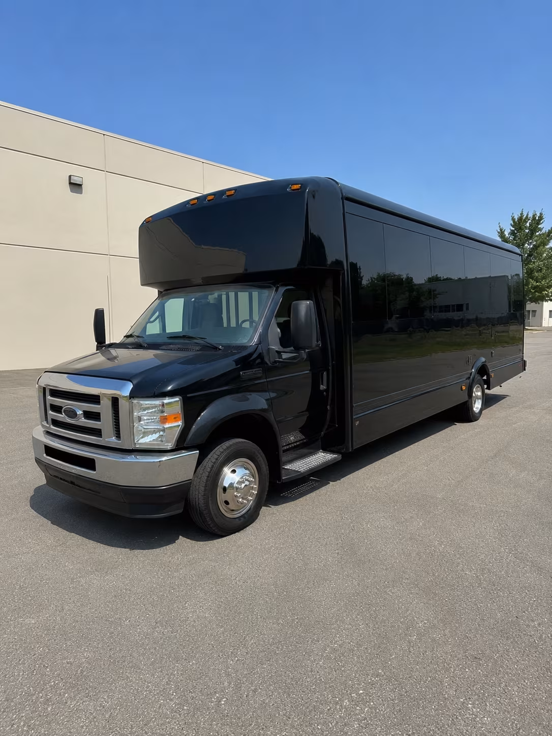 Hampton Homecoming & Prom Party Bus Rentals