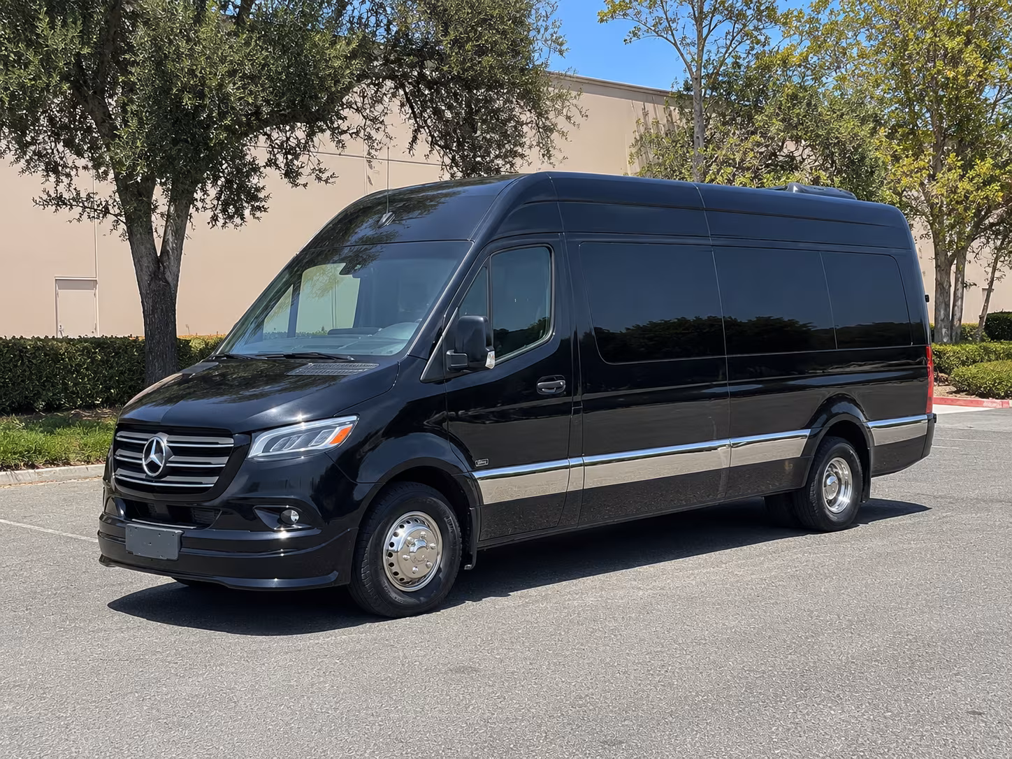 Norfolk Wedding Transportation & Shuttle Service