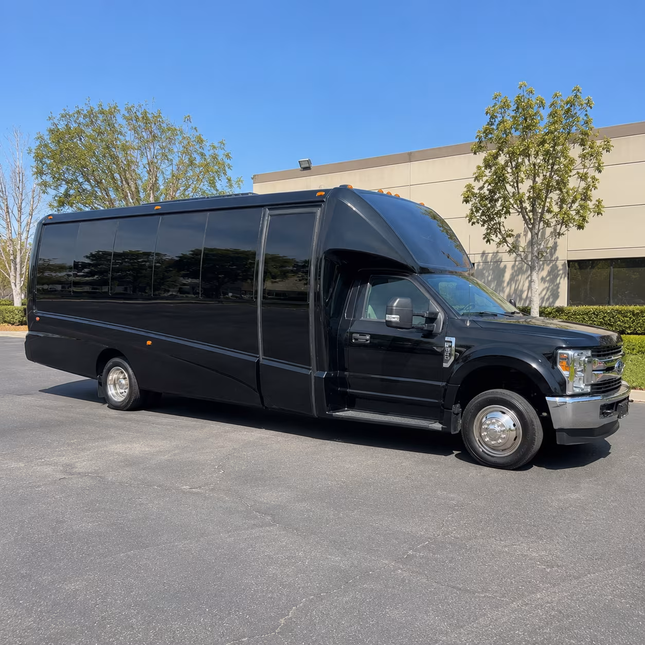 Portsmouth Winery Tour & Pub Crawl Transportation