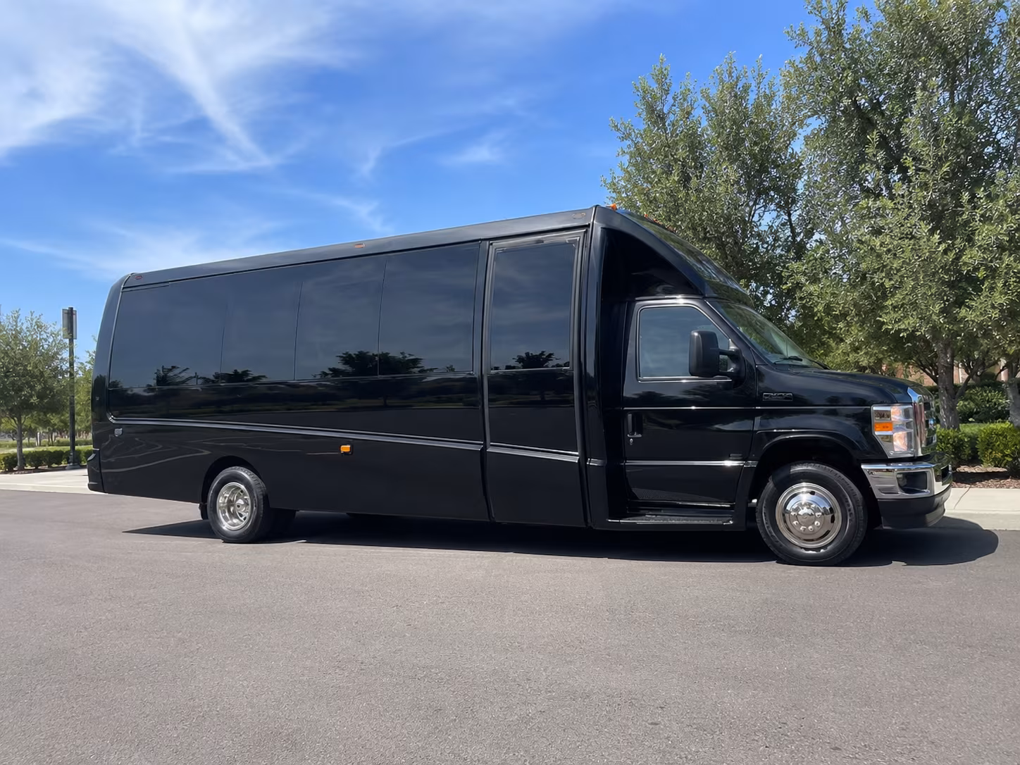 Suffolk Wedding Transportation & Shuttle Service